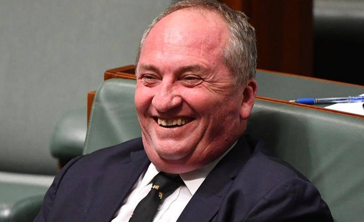 澳洲副總理在美訪問期間檢測呈陽性 本周曾到訪英國