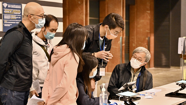 確保電子選民登記冊暢順發選票 選舉事務處安排票站人員演練