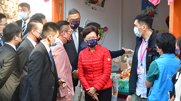 工展會開幕市民踴躍入場 史立德望人流百萬達10億