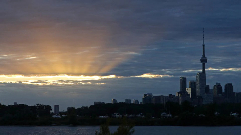 強風吹襲加拿大 安大略省45萬戶斷電