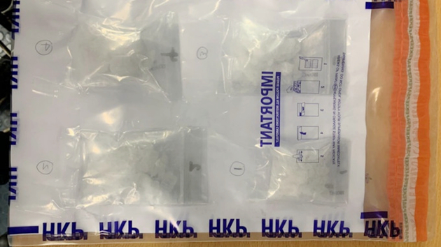 警天水圍酒店檢值5.2萬元冰毒 拘捕2人涉販毒