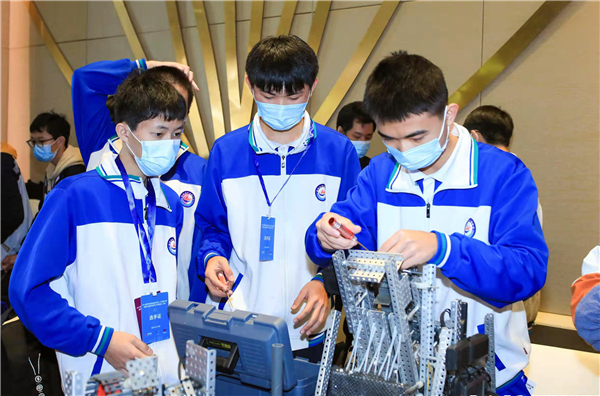 珠澳兩地青少年橫琴競技人工智能機械人