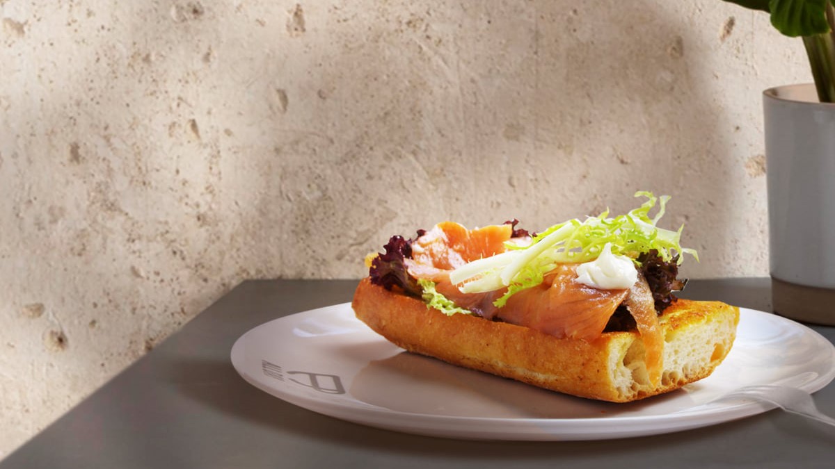 【美食】共享餐飲空間 自選全日早餐 配料多達28款