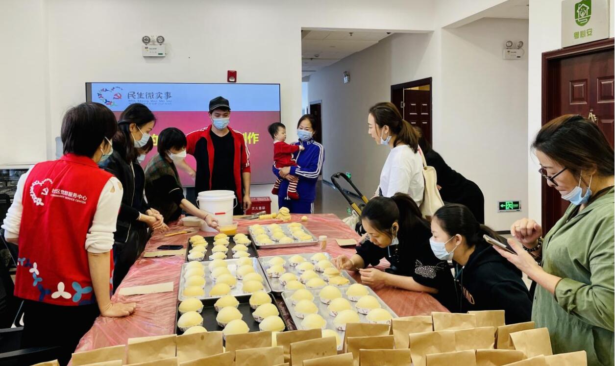 【中共百年 深圳故事】深圳福田口岸社區為跨境司機送溫暖