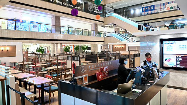 中大城大推算過去兩周社交達疫前水平 若不限聚恐逾300萬人染疫