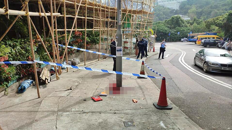 男子倒臥西貢銀線灣商場外 送院搶救情況危殆