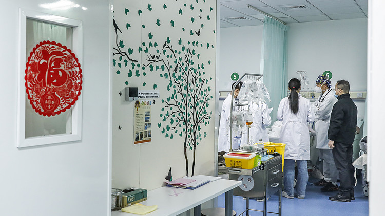 中國滑雪醫生：爭分奪秒 守護生命