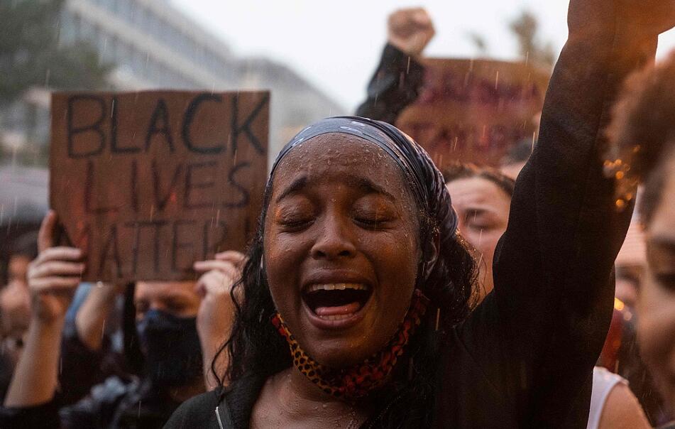 英媒:美黑人遇害乏人問 白人遇害破案神速