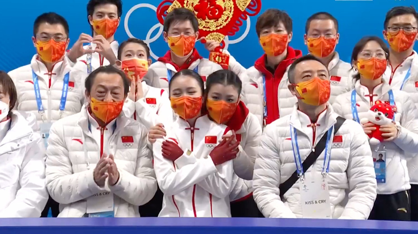 花滑團體賽中國列第五 朱易狀態回升淚撒賽場