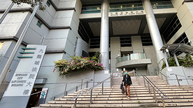 兼職補習老師涉扔國旗入垃圾桶 否認侮辱國旗罪5月受審