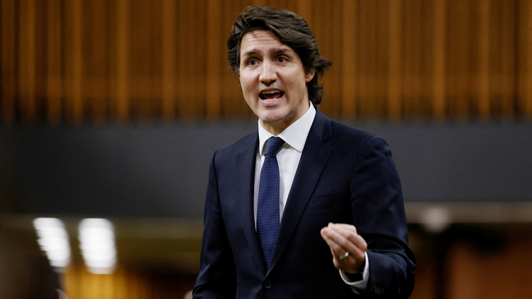 渥太華反疫苗抗議失控 有人揮舞納粹旗 杜魯多斥示威者不配當加拿大人