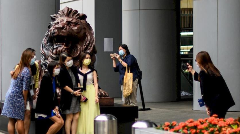 滙控傳加倍獎金挽留初級銀行家