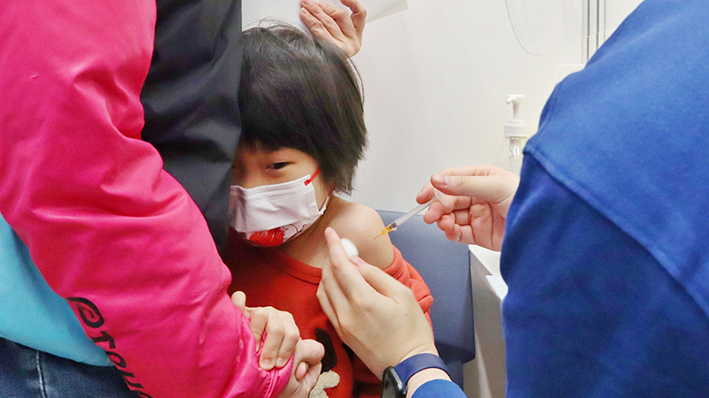 圖集｜疫情嚴峻 兒童長者迫切接種新冠疫苗