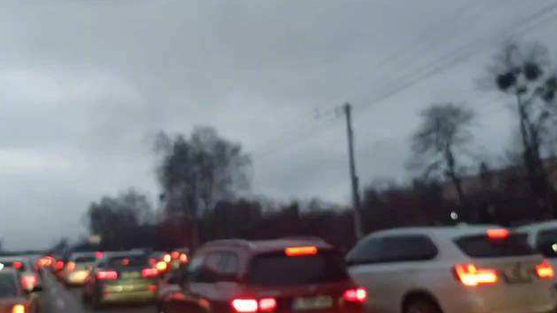 中國駐烏大使館提醒不要穿迷彩服外出