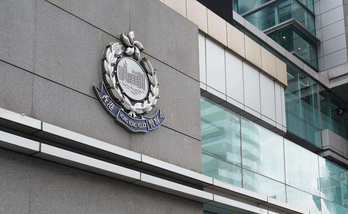 9男涉利誘女童援交被捕 警檢獲大批性玩具等證物