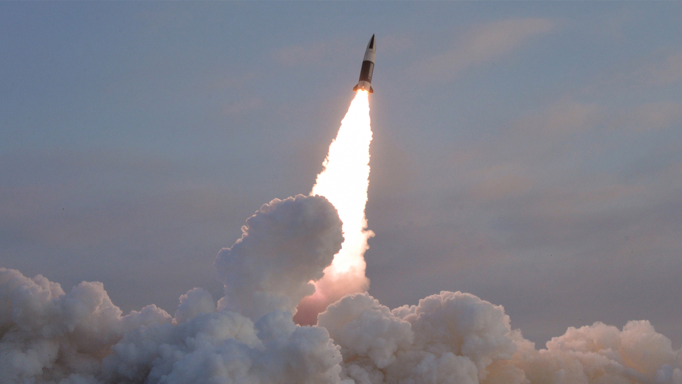 韓國軍方：朝鮮向東部海域發射疑似彈道導彈發射體