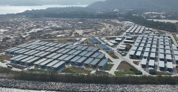 方艙建築工人：我要告訴兒子 爸爸參與了建設！