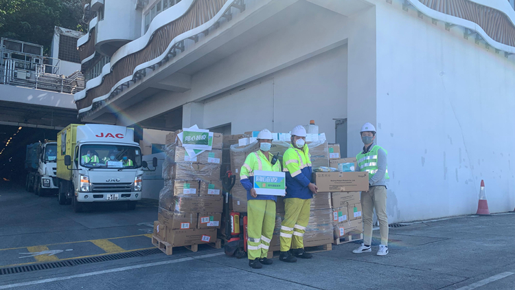 環保署：向逾千名堆填區及廢物轉運站員工派發KN95口罩和快測套裝