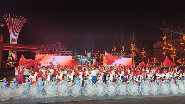 河北張家口賽區群眾歡慶冬殘奧會勝利閉幕