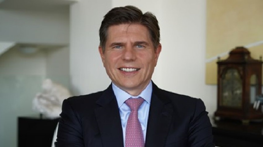 港交所：歐冠昇上任半年總薪酬逾7122萬