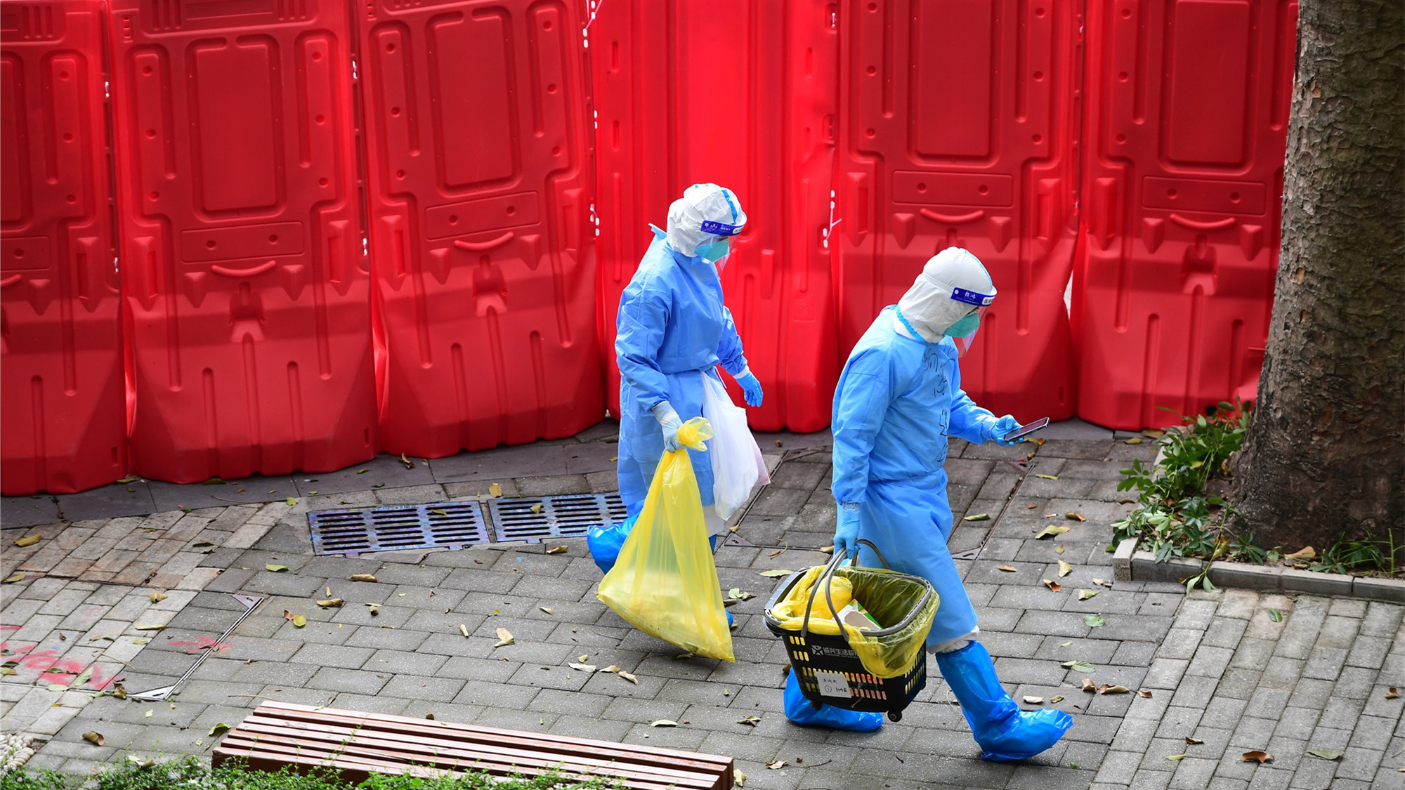 幫助居家健康監測男子外出 深圳兩人被立案偵查