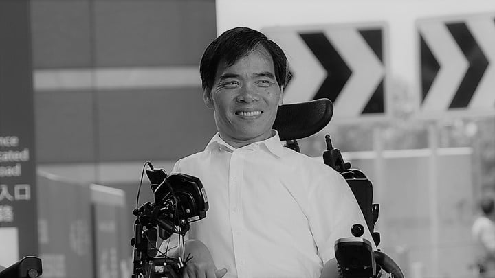 羅致光哀悼羅偉祥逝世 深感痛惜