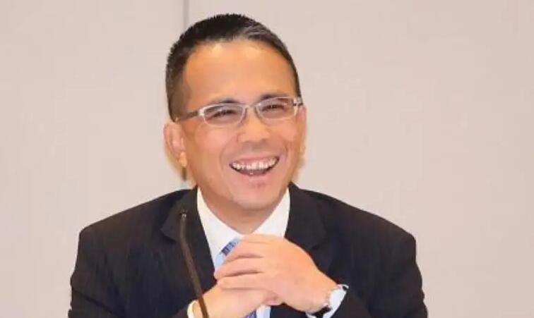 現金足負債低業績標青 長和長實齊增末期息