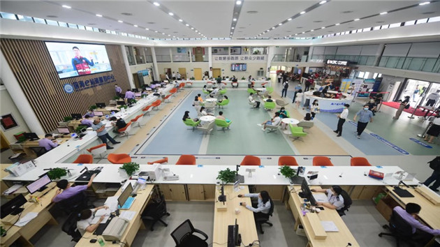 前海全力推進「雙統籌」助企業穩步開工