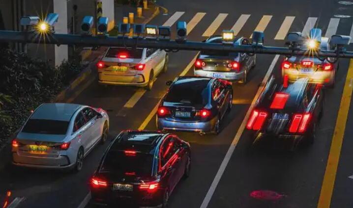 深圳新一輪車牌搖號時間敲定 6668個車牌指標一次投放