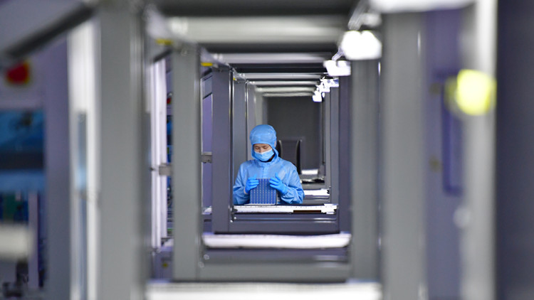 官媒發聲：抗疫戰場上誰是優等生誰是差等生  不言自明