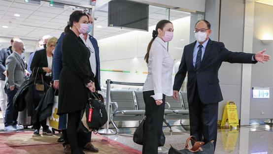 瑞典國會與歐洲議會議員竄訪團抵台 台網友：來賣什麼廢品？