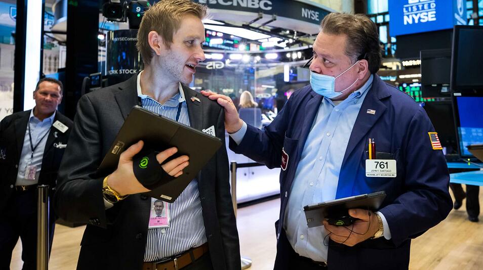 IBM與Netflix業績兩極化 美股早段道指升納指跌