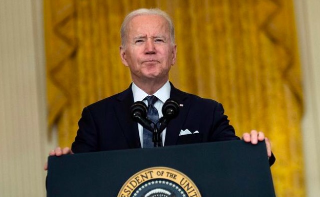 拜登首次動用總統赦免權 宣布赦免3人減刑75人