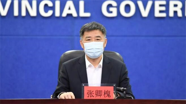 吉林省糧食和物資儲備局副局長張卿槐就糧食外運問題 答本報記者問