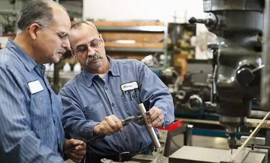 美國4月失業率維持在3.6%