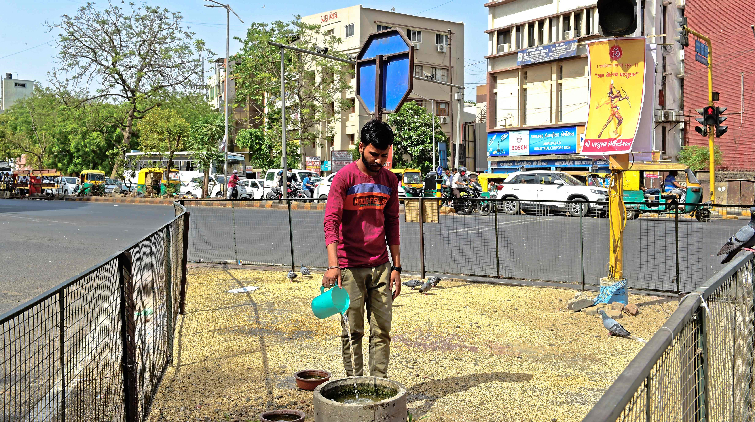 印度西北部及中部遇122年來最熱4月 25人因中暑死亡