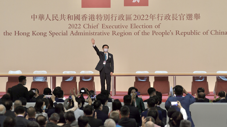 中總祝賀李家超高票當選 冀首要積極商討與內地通關