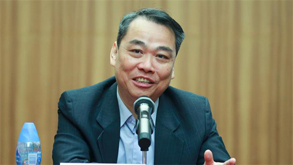 黃炳逢：李家超勇於承擔 可團結各界