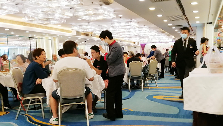 黃家和：餐飲業母親節生意額約3.2億 反對為行業設熔斷機制