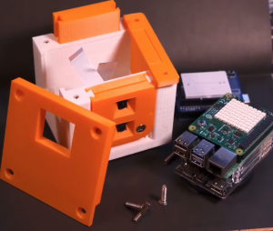 中學生組隊模擬製作「立方衛星」原型