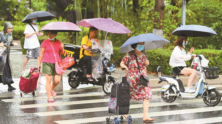 深圳將現持續性強降水 高峰時段交通料「緩行」