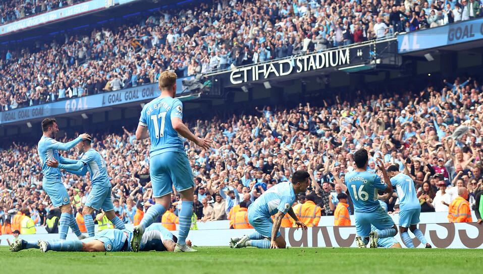 利物浦再以1分飲恨  曼城反勝維拉衛冕英超