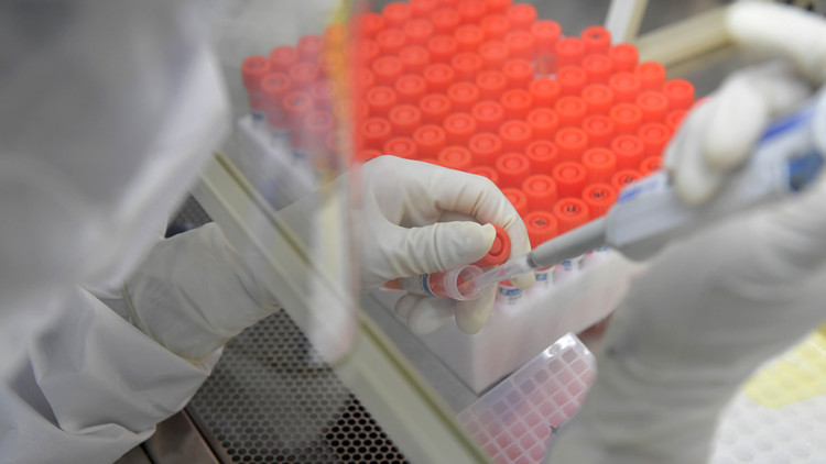 内地再降核酸檢測費用 單人單檢不高於16元