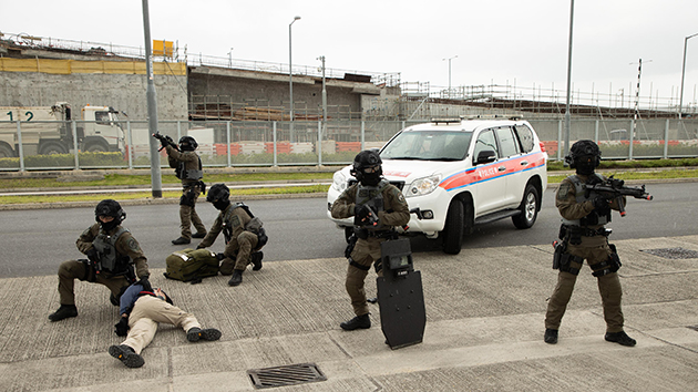 港珠澳大橋香港口岸進行反恐及危害物質事故演習