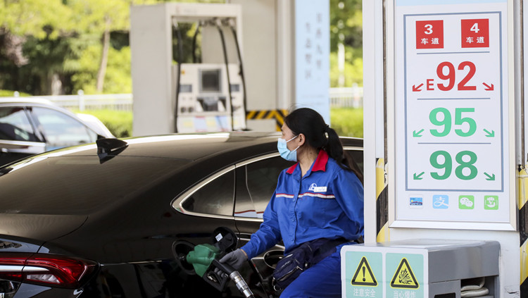 內地14日24時起汽油及柴油價格將上調