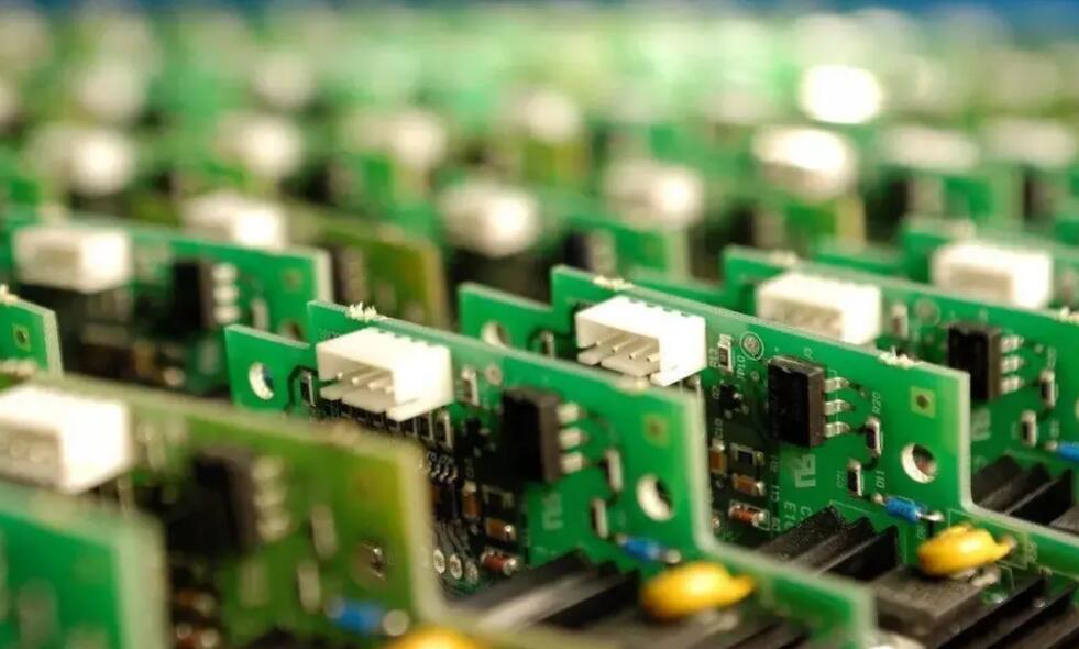 前5月中國電子製造業增速領跑製造業