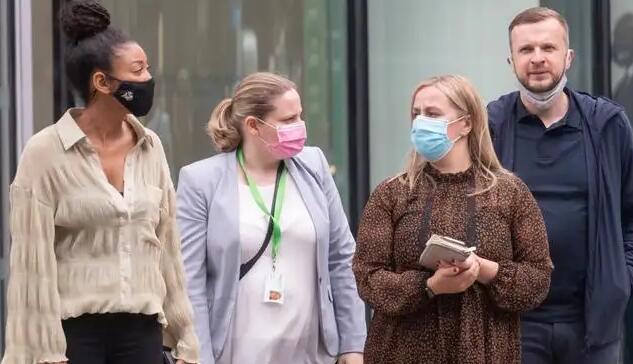 英新冠病例數單周激增超20% 奧密克戎BA.5或將成英主要毒株