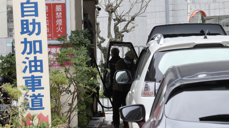 台塑化：27日起調漲汽油每公升0.4元及柴油0.3元