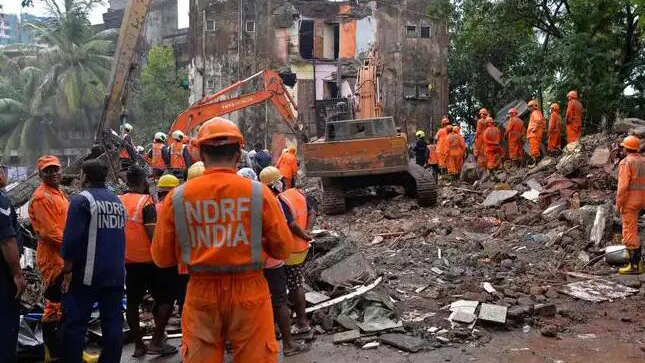 印度孟買一樓房倒塌造成至少14人死亡