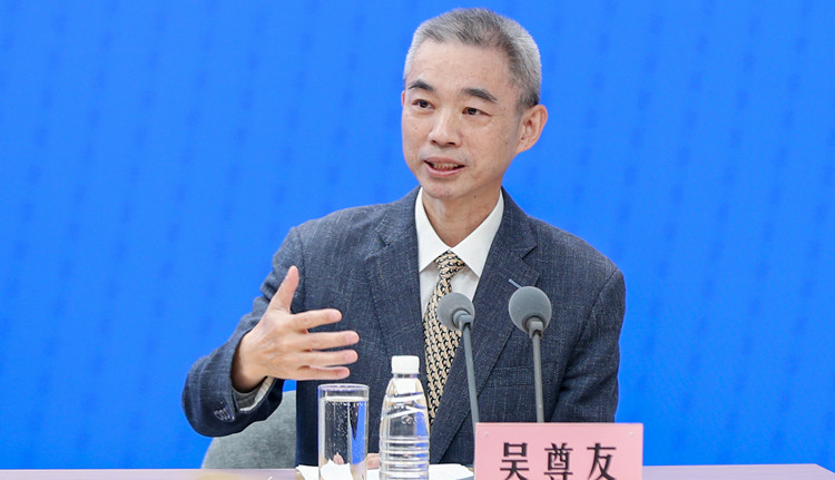 吳尊友：行程卡「摘星」是精準實施防控策略措施的具體表現